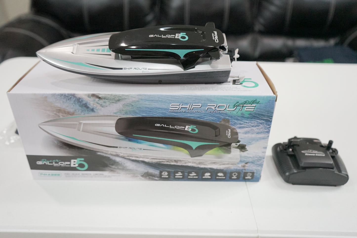 Gallop B5 remote control boat