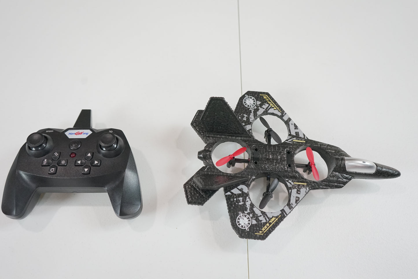 LO712 Remote control plane