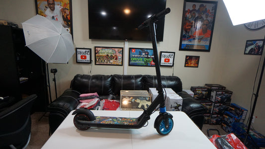 Kid scooter  mp3 lights 3 speeds